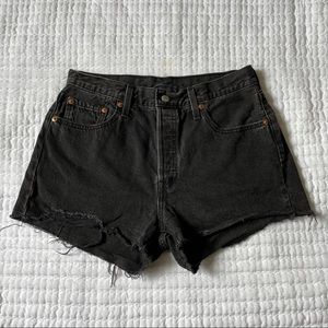 Black Levi’s Shorts